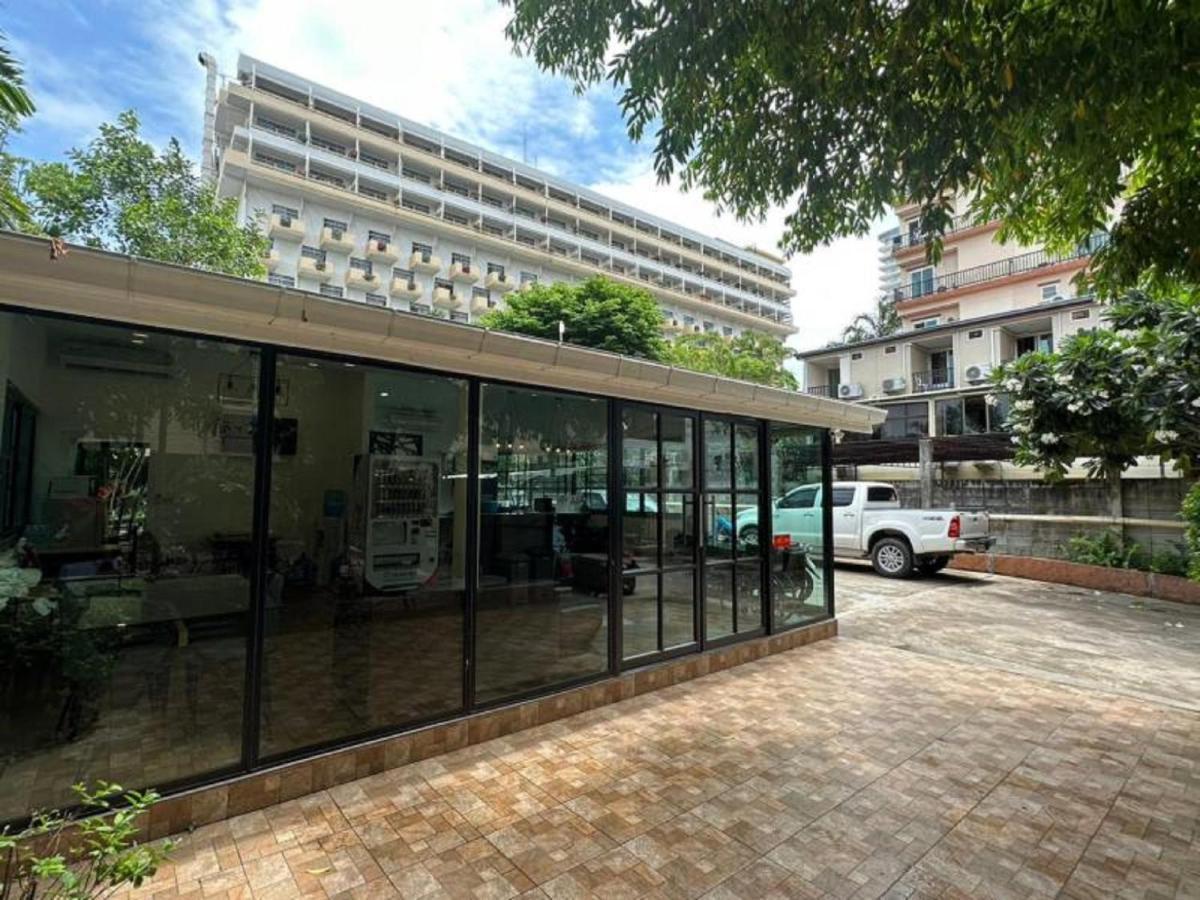 The One Sabai Living Pattaya Otel Dış mekan fotoğraf